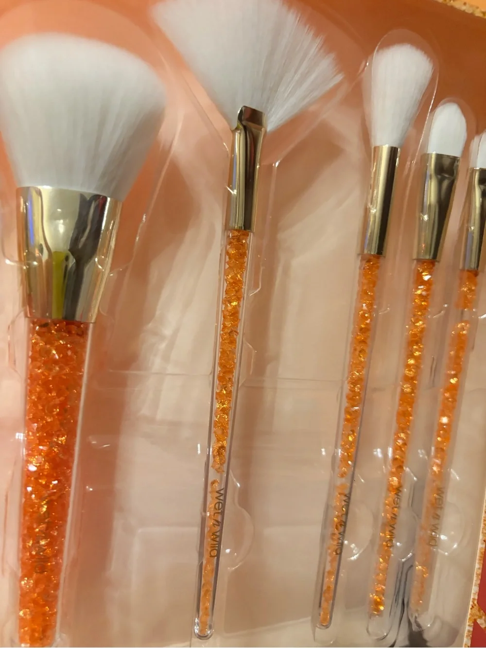 Brand New Wet n Wild 10-Piece Pro Brush Set - Peach Crystal Handles